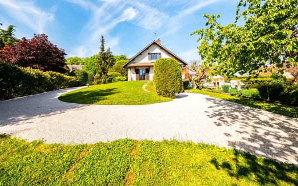 Maison à vendre    7 pièces • 195 m2 Talant