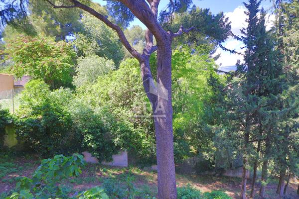 Appartement a vendre Marseille 3 pièces 13013 olives lumineux entièrement rénové avec balcons cave stationnement facile