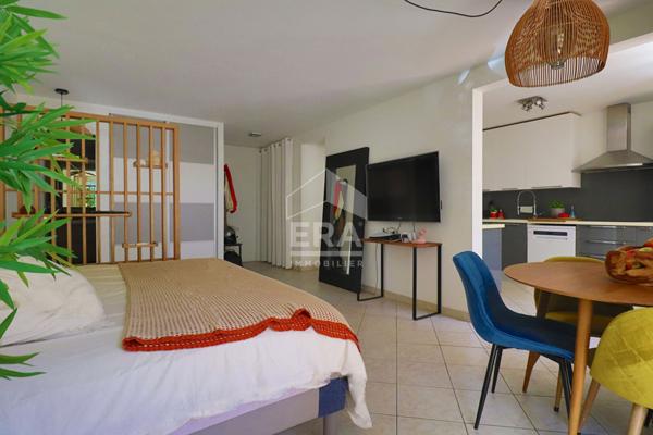 Appartement a vendre Marseille 3 pièces 13013 olives lumineux entièrement rénové avec balcons cave stationnement facile