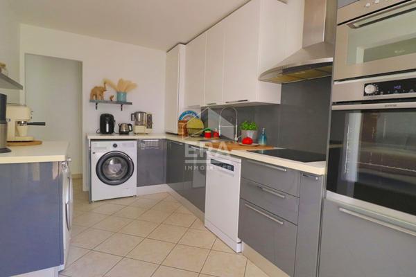 Appartement a vendre Marseille 3 pièces 13013 olives lumineux entièrement rénové avec balcons cave stationnement facile