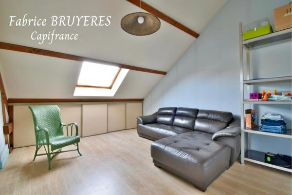 Dpt Corrèze (19), à vendre USSEL maison P8