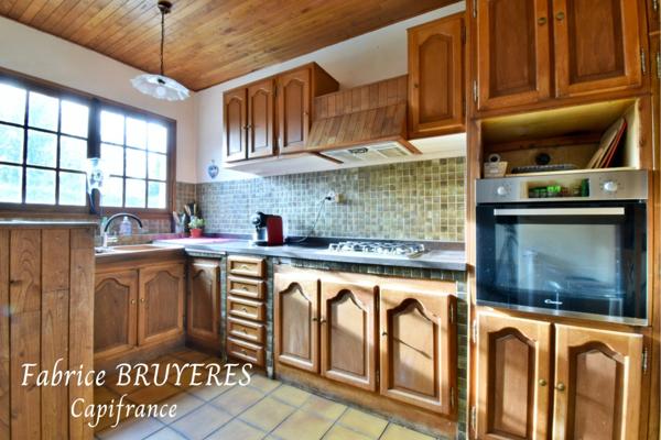 Dpt Corrèze (19), à vendre USSEL maison P8