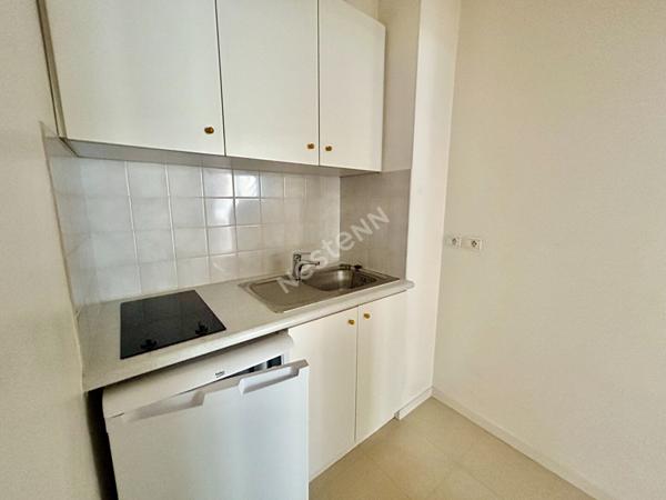 A VENDRE APPARTEMENT T2 AVEC GARAGE FERME - HYPER-CENTRE - RENNES