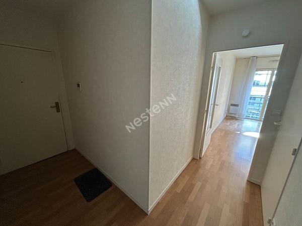 A VENDRE APPARTEMENT T2 AVEC GARAGE FERME - HYPER-CENTRE - RENNES