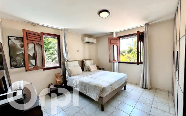 Maison à vendre    5 pièces •  Saint-François