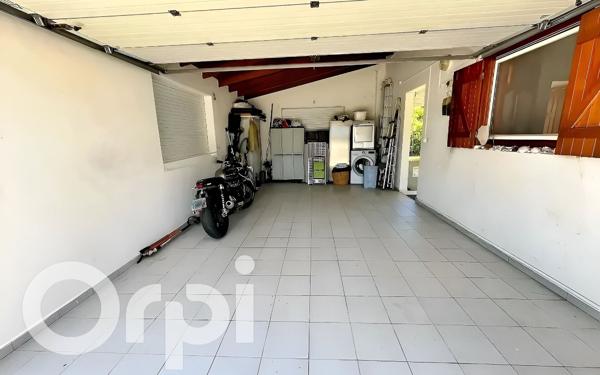 Maison à vendre    5 pièces •  Saint-François