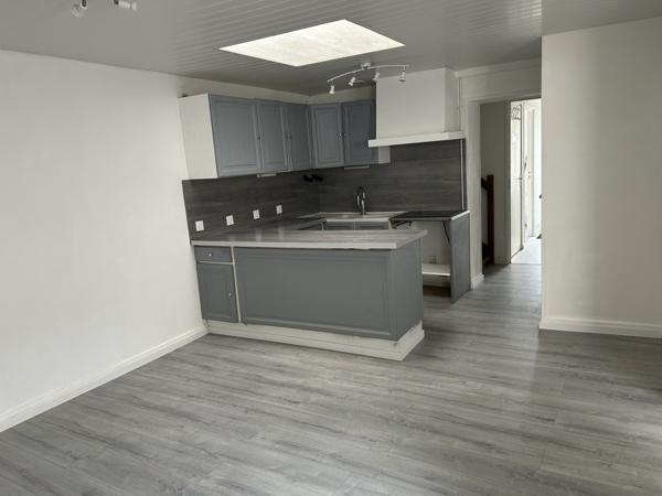 Achicourt (62217) MAISON 3 CHAMBRES - COUR - PLACE DE PARKING - ACHICOURT