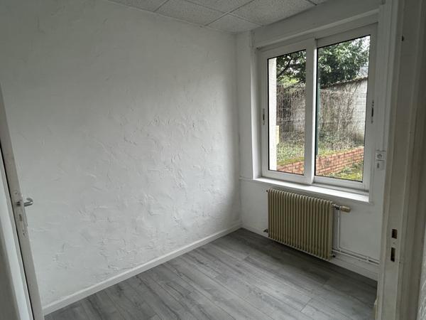 Achicourt (62217) MAISON 3 CHAMBRES - COUR - PLACE DE PARKING - ACHICOURT