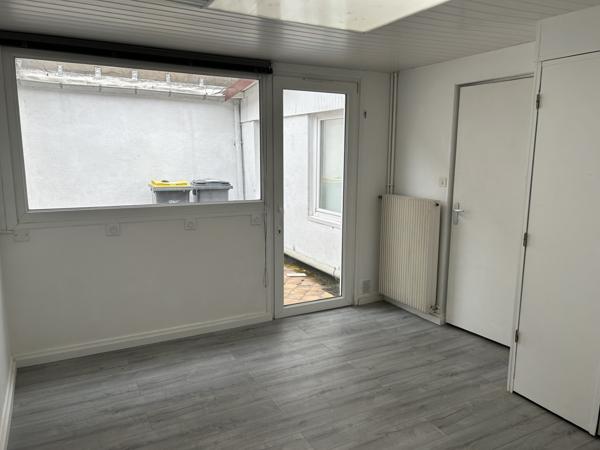 Achicourt (62217) MAISON 3 CHAMBRES - COUR - PLACE DE PARKING - ACHICOURT