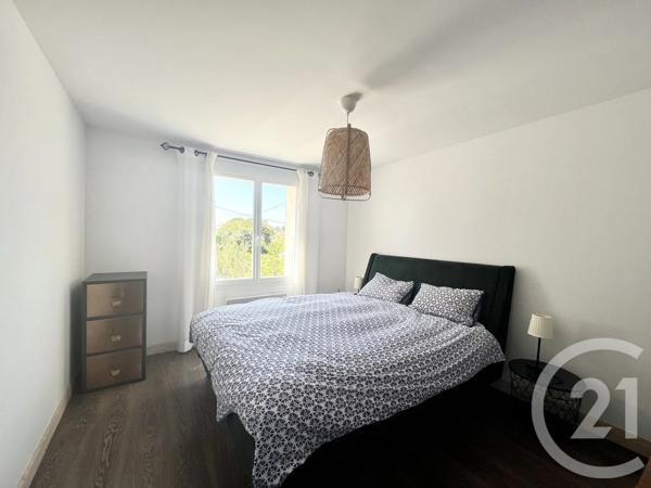 Maison à vendre  5 pièces - 134,46 m 2   ST PIERRE D OLERON  - 17