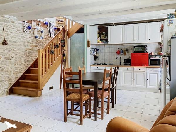 Maison à vendre 197 580 € Guilvinec 2 p 56 m² DPE E