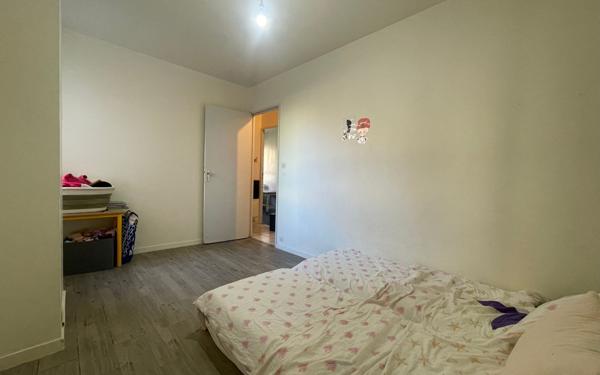 Appartement à vendre    6 pièces •  Évry