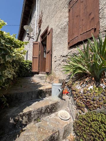 MAISON DE VILLAGE SUR MONTFERRIER - IDEAL RESIDENCE SECONDAIRE