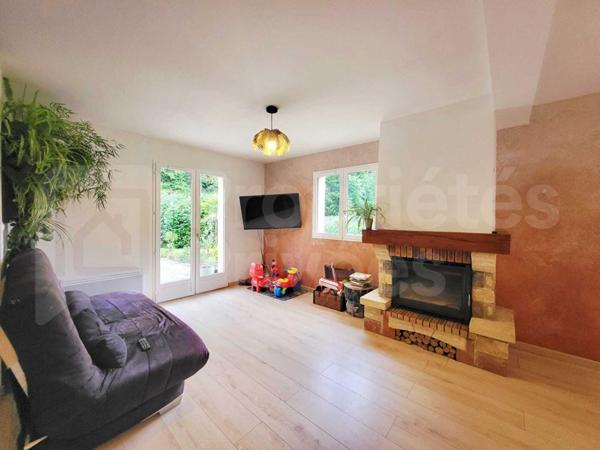 Maison Saclas 7 pièce(s) 126.80 m2