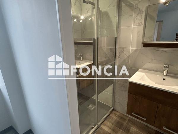 Location Maison 5 pièces 130 m² - Val-de-cognac 16370