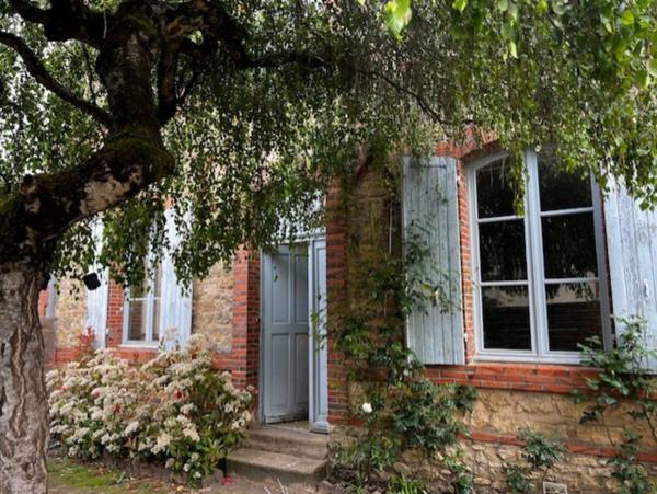 Maison à vendre 4 pièces HUILLE (49)
