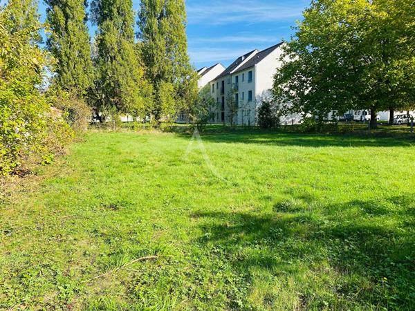 NEUILLE PONT PIERRE TERRAIN VIABILISE