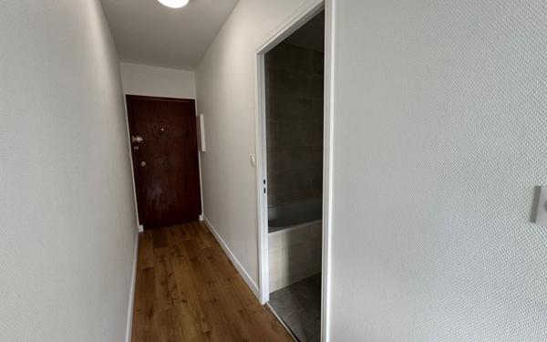 Appartement à louer    1 pièce • 31,55 m2 Saint-Jean-de-Braye