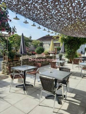 Commerce à vendre 6 pièces de 110 m²