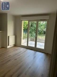 Appartement à louer 2 pièces 51.35m² Le Mans (72000)