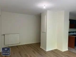 Appartement à louer 2 pièces 51.35m² Le Mans (72000)