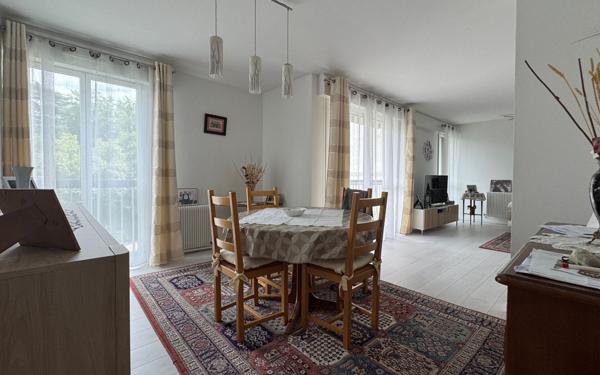 Appartement à vendre    6 pièces •  Torcy