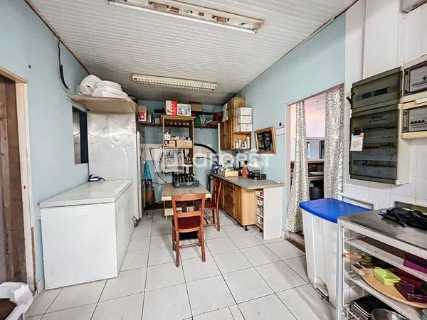 Achat local commercial Concarneau - 4 pièce(s) - 331 m² - 470 250 €