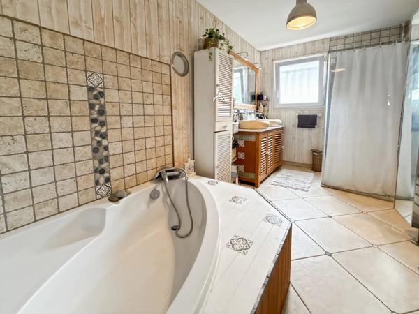 Dept (86)  A vendre Maison de plain pied 5 pièces BEAUMONT (86)