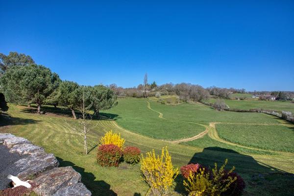 Maison 210 400 € Martel 3 p 66 m² DPE C