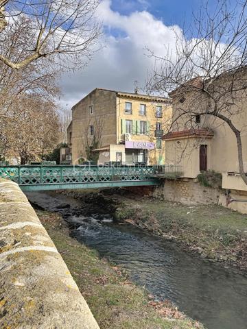 Maison de village de 80 m²
