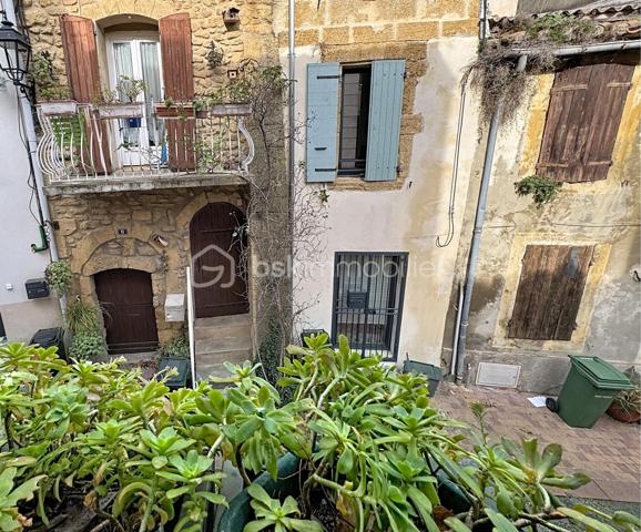 Maison de village de 80 m²