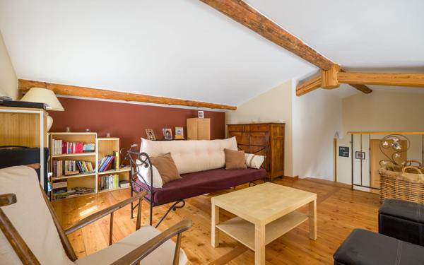 Maison à vendre    5 pièces • 148 m2 Sainte-Tulle