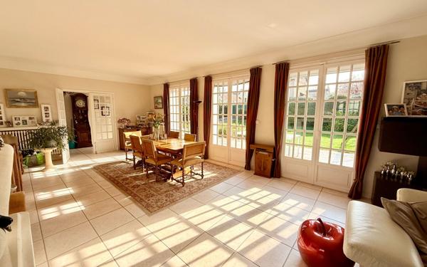 Maison à vendre    6 pièces • 140 m2 L'Isle-Adam