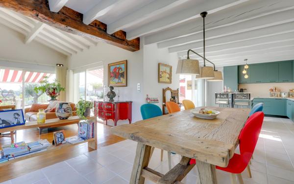 Maison à vendre    7 pièces • 185 m2 Espelette