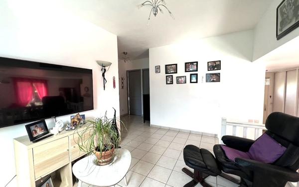 Maison à vendre    6 pièces •  Chessy