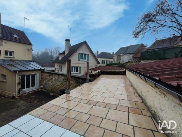 Location parking 52 m² Chars
