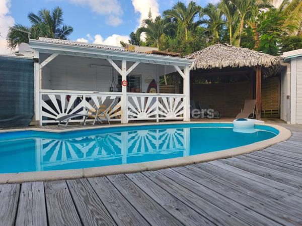 Vente
                Maison30 m² - 2 Pièces -
                    SAINTE ANNE (97180)