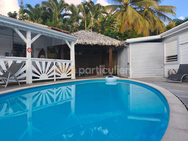 Vente
                Maison30 m² - 2 Pièces -
                    SAINTE ANNE (97180)