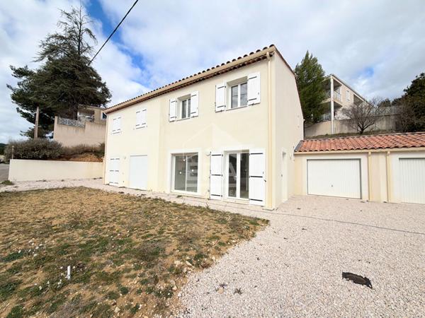 A VENDRE 84120 PERTUIS MAISON TYPE 4 PIECES D'ENVIRON 99 M² AVEC JARDIN ET GARAGE