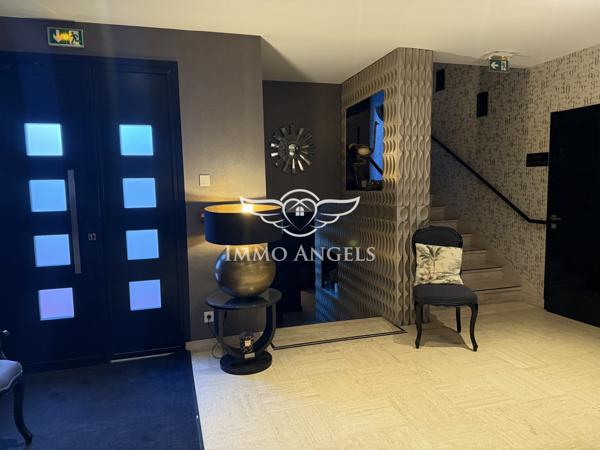 VILLA - Hôtel Restaurant - Terrain constructible