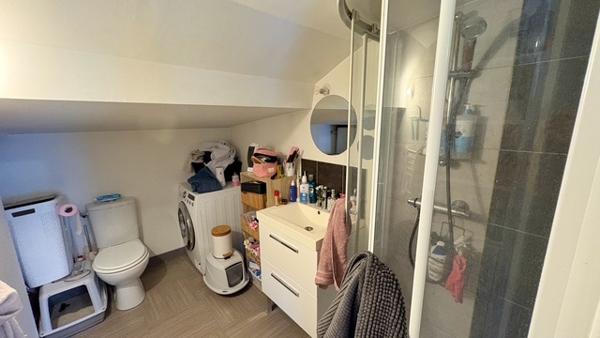 Appartement T2, 2ème étage