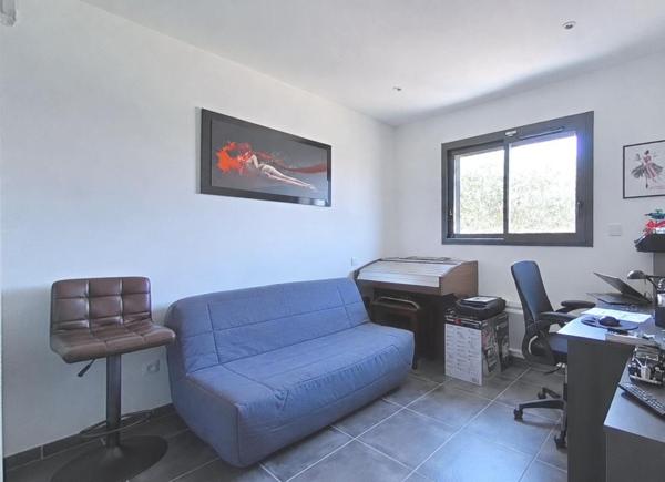 Maison Salleles D Aude 3 pièce(s) 84 m2 - jardin - garage