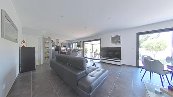 Maison Salleles D Aude 3 pièce(s) 84 m2 - jardin - garage