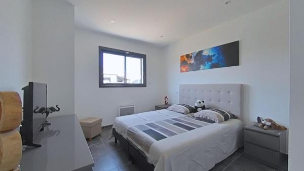 Maison Salleles D Aude 3 pièce(s) 84 m2 - jardin - garage