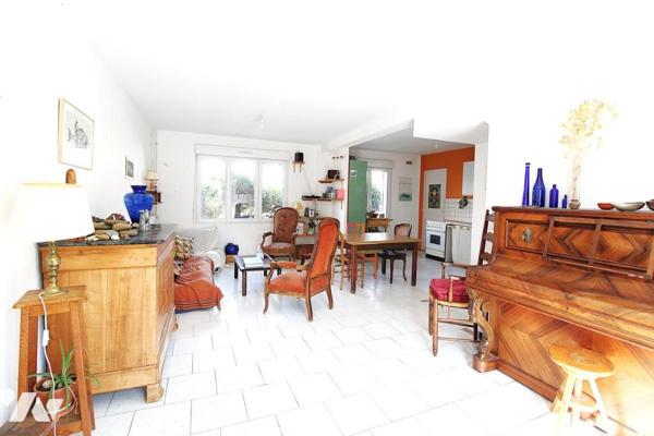 Quartier Banchais, maison de Type 6 avec local/atelier de 170 m²