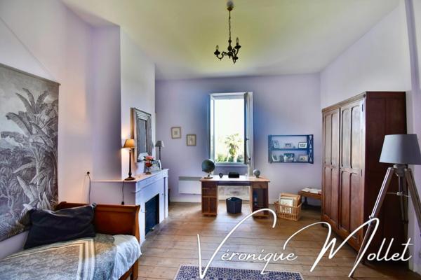 PROPRIETE DE CARACTÈRE - SUR LA ROUTE DES VINS DU MEDOC ET À 18KMS DE L’OCÉAN.