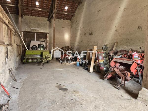 Corps de ferme de caractère avec 300 m² de dépendances