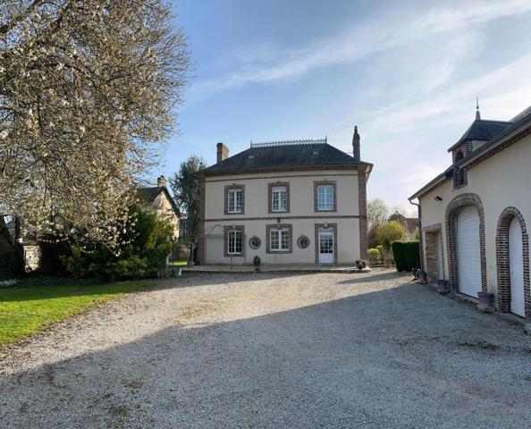 Maison individuelle à vendre à Courtomer dans l'Orne (61390), ref : GR