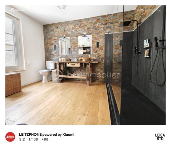 🏛️ L'Équilibre Parfait : Le Charme de la Brique, le Confort de Demain !
Oubliez tout ce que vous savez sur les maisons anciennes. Voici une pépite de 75,43 m² (T3 en R+2) qui réussit l’impossible : marier le cachet historique d'une façade en briques et une performance énergétique d’avant-garde.

🍃 Une Rénovation "Haute Couture"
Ici, on ne parle pas de simple rafraîchissement, mais d'une métamorphose totale.

Le toucher : Un parquet en chêne massif traverse chaque pièce, apportant une noblesse et une chaleur incomparables.

Le confort invisible : Une isolation intérieure massive couplée à un ravalement thermique par l’arrière (élégant crépis beige). Résultat ? Un DPE en C, une prouesse rare qui vous assure un cocon frais l’été et douillet l’hiver.

L’art de vivre : Une cuisine de chef (une plaque à induction neuve, four, hotte, lave-vaisselle) prête à l'emploi, deux chambres inspirantes, et un duo salle de bain / salle de douche avec buanderie pour un quotidien fluide.

📍 La Vie "Tout à Pied" 
Imaginez un quotidien sans stress :

30 mètres : C'est la distance qui vous sépare de votre médecin et de la pharmacie.

120 secondes : C'est le temps qu'il vous faut pour poster un courrier ou rejoindre les parkings visiteurs.

L'odeur du pain chaud : La supérette et sa boulangerie sont à 5 minutes de flânerie.

Le privilège : Votre place de parking privée vous attend à seulement 10 mètres de votre porte pour 30 €/mois.

"15 minutes en voiture pour rejoindre le centre ville de REIMS"

🥂 Votre Terrasse, Votre Projet
Que vous cherchiez votre futur "chez-vous" ou un investissement Airbnb ultra-rentable (le secteur est en tension permanente), cette maison coche toutes les cases. Profitez de la terrasse pour vos soirées d'été et de la cave pour vos meilleurs crus de la région.

Le chiffre clé : Une taxe foncière record de 660 € (2025).

Plus qu'une maison, c'est une signature. Elle est prête. Et vous ?