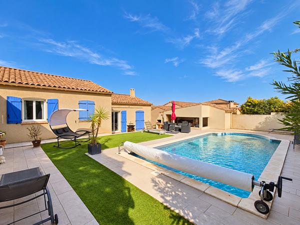 OUVEILLAN - MAISON 3 CHAMBRES - 89m² - JARDIN AVEC PISCINE SANS VIS A VIS